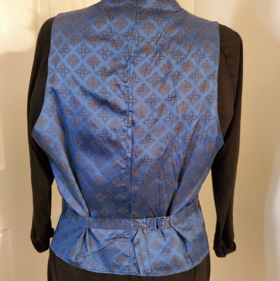 Blue vest button closure EUC 4 pockets unisex - Picture 3 of 8